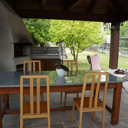 Oda ve Kahvaltı Buondi In Langa 2*